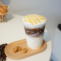 คาราเมล มัคคิอาโต เย็น (Iced Caramel Machiato)