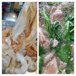 ชุดราดหน้าเส้นใหญ่เบาๆ