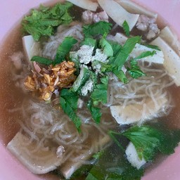 ก๋วยจั๊บญวน