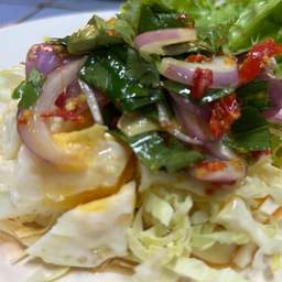 ยำไข่ดาว