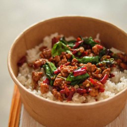 กะเพราเน้นๆ รสจัด หอมพริกแห้งคั่ว - khapraonennen / หมู่บ้านเดอะมันนี่มี