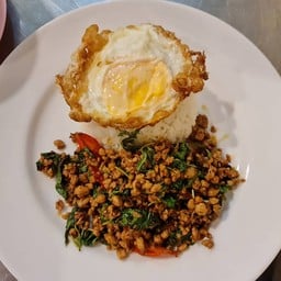 ข้าวกะเพราหมูสับ