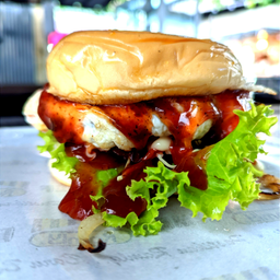 เบอร์เกอร์เนื้อห่อใข่