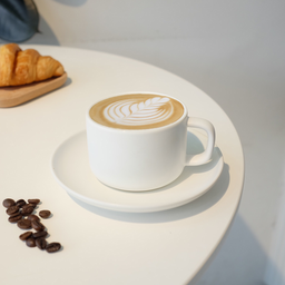 ลาเต้ ร้อน ! (Hot cafe Latte)