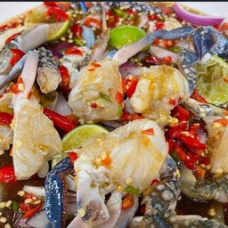 ยำปูม้า  3ตัวสด