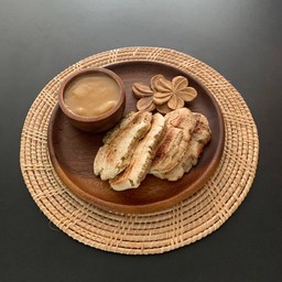 กล้วยปิ้งชุดเล็กพร้อมนำ้กะทิมะพร้าวอ่อนหวานมันอร่อยฝุดๆ