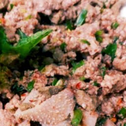 ลาบไวไวหมูสับ