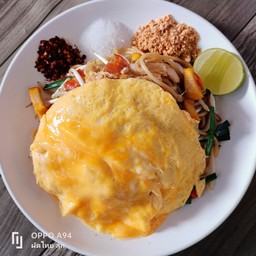 สปาเก็ตตี้ผัดไทย ใข่ข้น