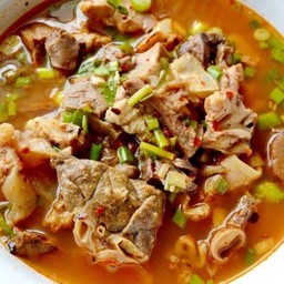 ต้มแซ่บเครื่องในเนื้อ