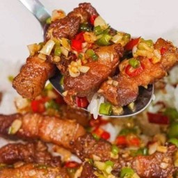 ข้าวหมูทอดพริกสด