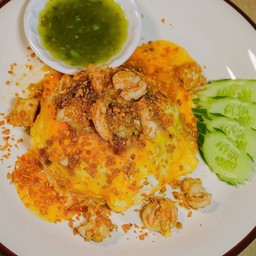ข้าวไข่เยิ้มกุ้งซอสกระเทียม
