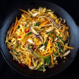 Jab Chae - Korean Style Glass Noodles (ยำวุ้นเส้นเกาหลี)