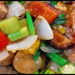 ผัดเปรี้ยวหวานหมูสับ