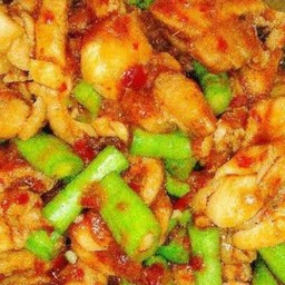 พริกแกงไก่(กับข้าว)