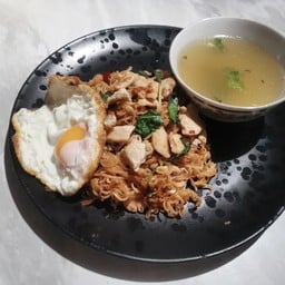 ณ บ้าน ร้านกะเพรา