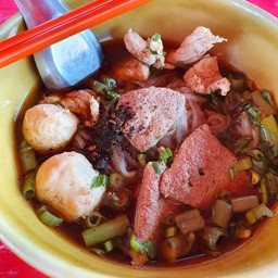 ก้าวเจริญก๋วยเตี๋ยวเรือ สาขาระยอง