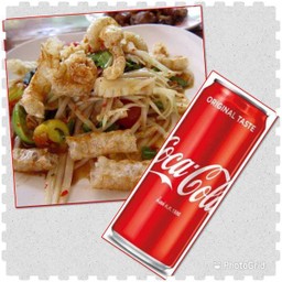[อร่อยซ่ากับโค้ก] ส้มตำแคบหมู+โค้กกระป๋อง