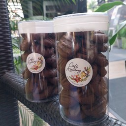 Dark Chocolate Chip Cookies