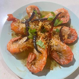 กุ้งแม่น้ำทอดกระเทียม(กับข้าว)