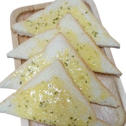 ขนมปังปิ้ง(ทานกับสเต็ก, ทานเป็นของว่าง)