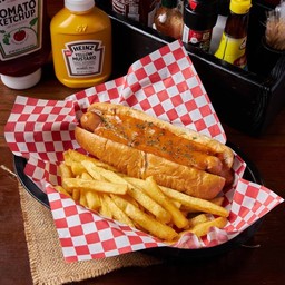 Chili Cheese hot dog