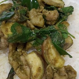 ข้าวเขียวหวานแห้งหมู