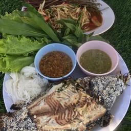 เมี่ยงปลาเผา (เผาตัวเป็นๆ รบกวนโทรแจ้งก่อน15นาที เพื่อรวดเร็วขึ้น)