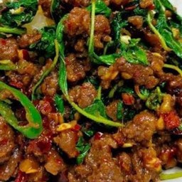 เนื้อผัดกระเพรา