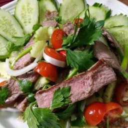 ยำเนื้อย่าง