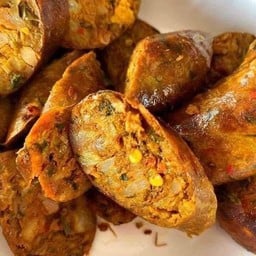 ยำลูกชิ้นปลา (เจ๊ปุ๊)