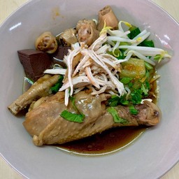 ครัวพ่อเดช ก๋วยเตี๋ยวไก่มะระ อาหารตามสั่ง