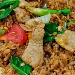 ข้าวผัดรถไฟไก่(ข้าวผัดซีอิ๋วดำ)