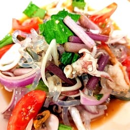 ยำเส้นแก้วทะเล