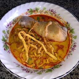 ข้าวซอยไก่ตุ๋น เนื้อตุ๋น เกาะลอย