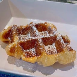 Bake Me Please ครอฟเฟิล&เครื่องดื่ม