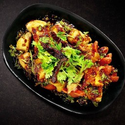 รวมมิตรทอดพาเพลิน (ไส้กรอกแดง,เกี๊ยวไข่นกกระทา,ลูกชิ้นปลาระเบิด)