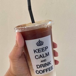 ยูว์แอนด์ไอคอฟฟี่