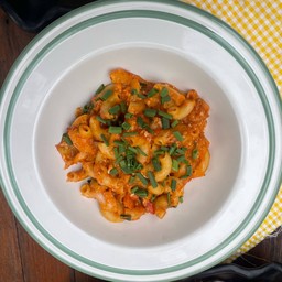 มักกะโรนีผัดซอส กุ้ง