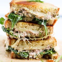 TUNA AND SPINACH MELT