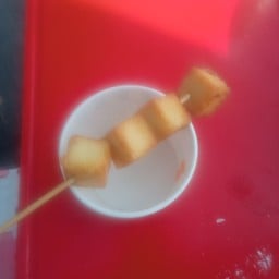 ร้านลูกชิ้น เจ้ตู่