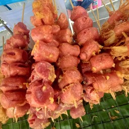 แอ้มลูกชิ้นทอดชุบแป้ง