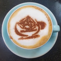 คาราเมล มัคคิอาโต ร้อน