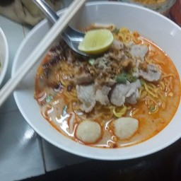 ก๋วยเตี๋ยวหมูหมัก