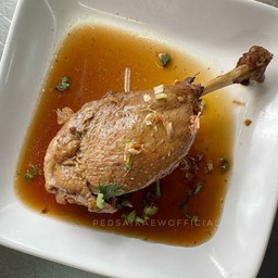 น่องเป็ดตุ๋นพะโล้ 1 น่อง