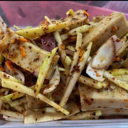 ยำมะม่วงหมูยอ