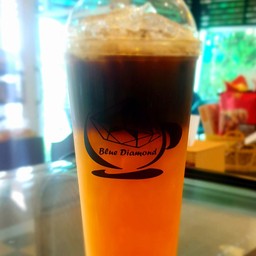 แบล็ค ออเร้นท์