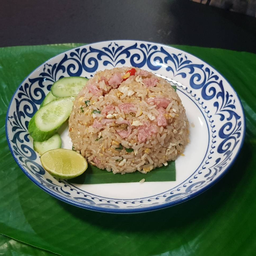 ข้าวผัดแหนม ขุนช้าง