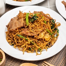 เหลืองกรอบ ผัดซีอิ๊ว หมูนุ่ม