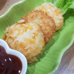 ครัวอร่อย Krua Aroi
