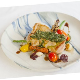 สเต็กไก่ซอสเพสโต้